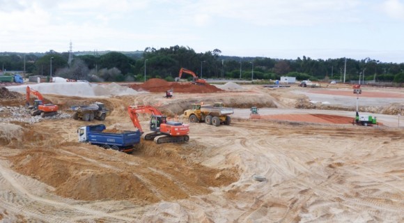 Movimento de terras e Demolies